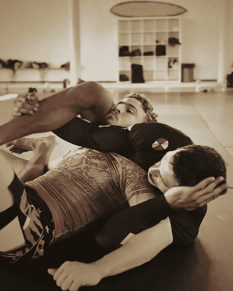 Grappling-Session in der Camp-Halle.