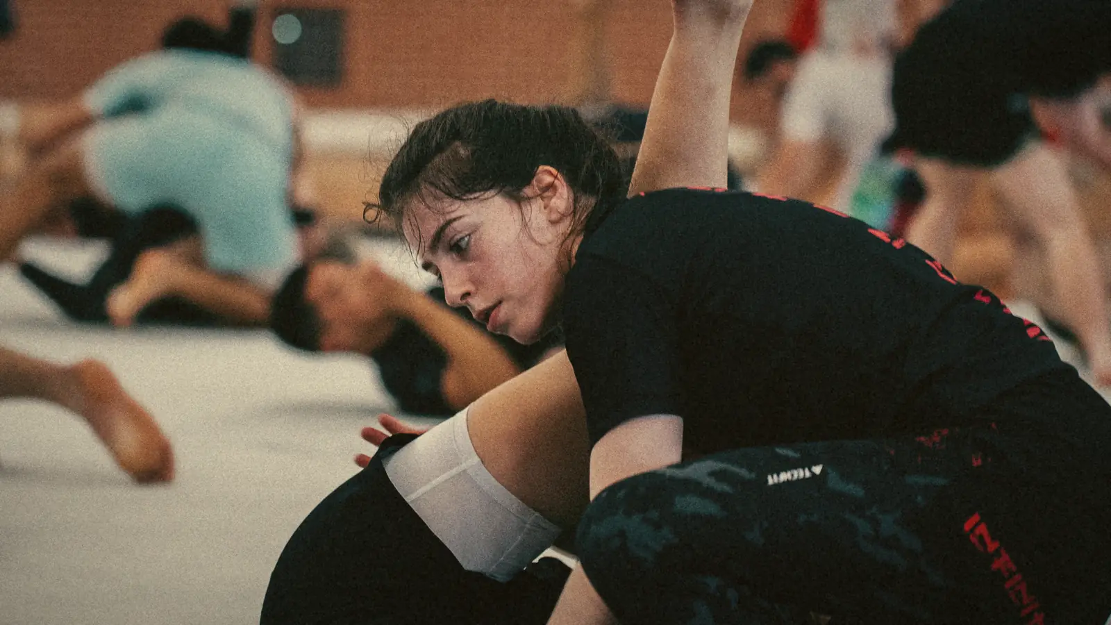 Grappling-Drill: Guard-Arbeit auf der Matte.